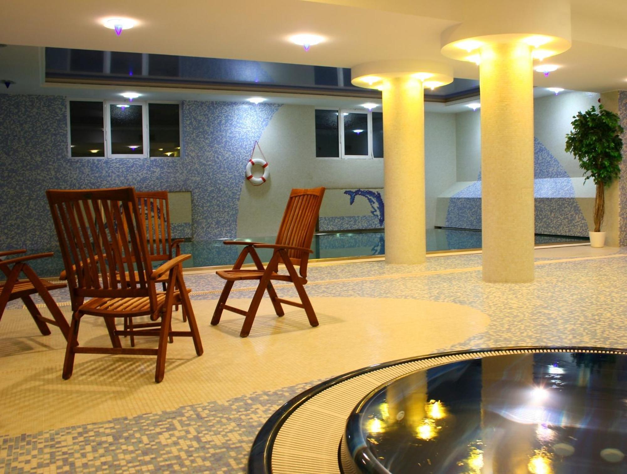 April Hotel Panorama Rychnov nad Kneznou Luaran gambar