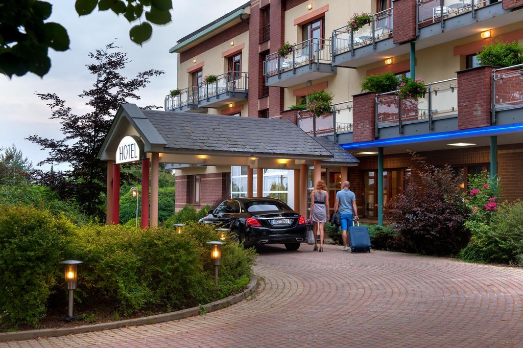 April Hotel Panorama Rychnov nad Kneznou Luaran gambar